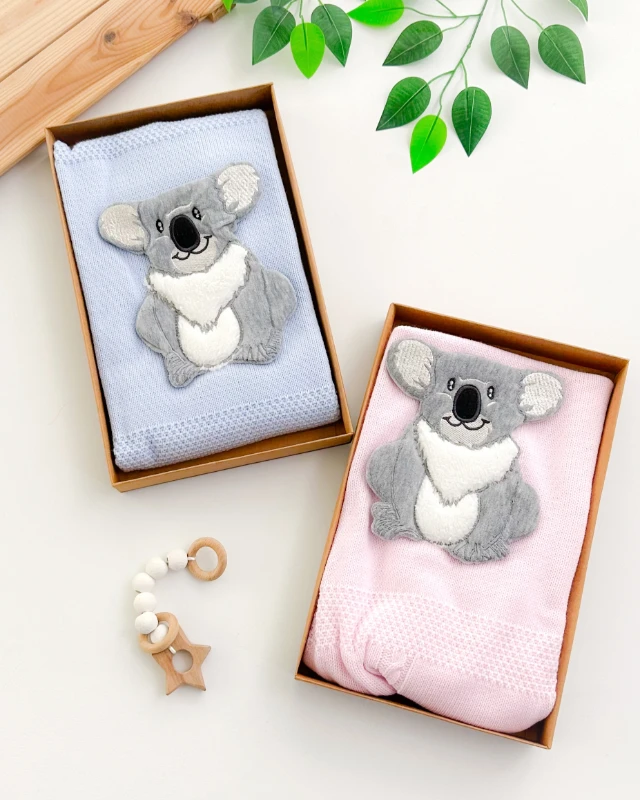 3d Minik koala figürlü merserize bebek battaniyesi 