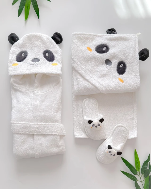 Minik panda figürlü terlikli silgi havlu bornoz bebek hamam set 