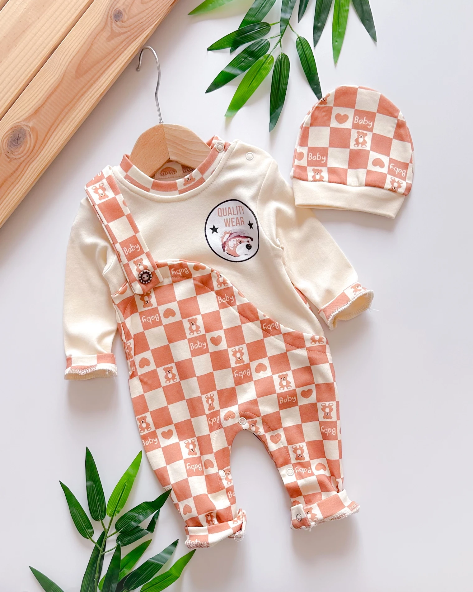 Baby bear desen alttan çıtçıtlı mevsimlik bereli tulum set  